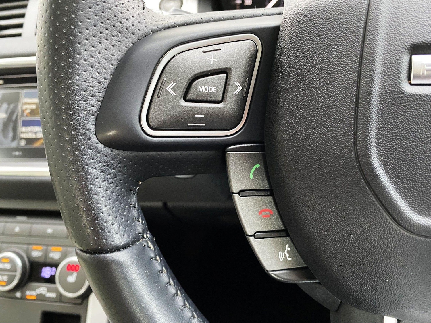 Used Land Rover Range Rover Evoque 2015 for sale - 77372657: Photo 17