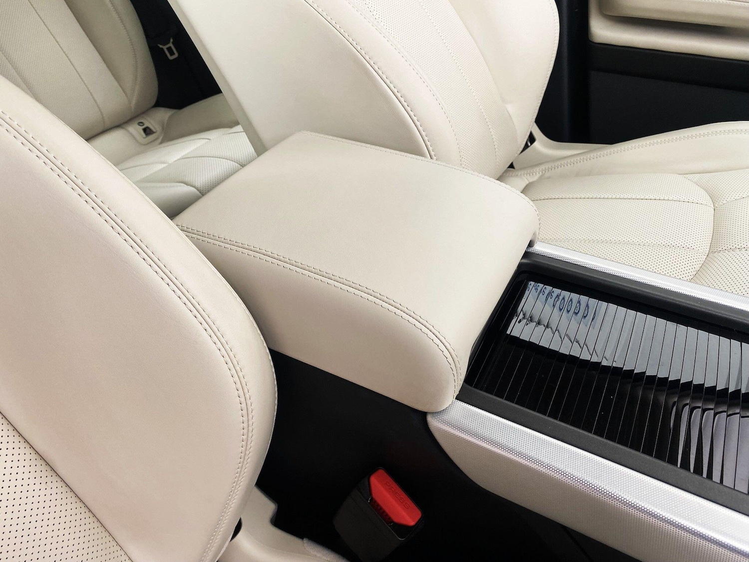 Used Land Rover Range Rover Evoque 2015 for sale - 77372657: Photo 31