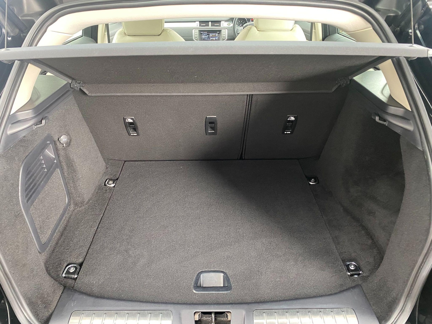 Used Land Rover Range Rover Evoque 2015 for sale - 77372657: Photo 38