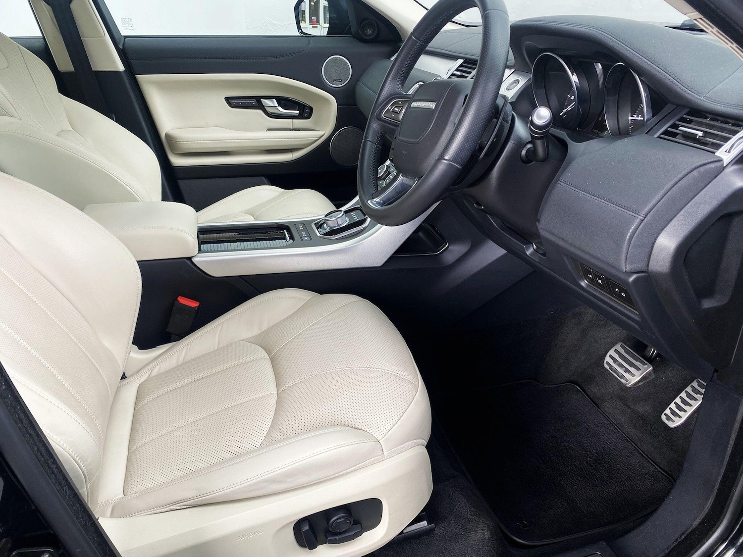 Used Land Rover Range Rover Evoque 2015 for sale - 77372657: Photo 7