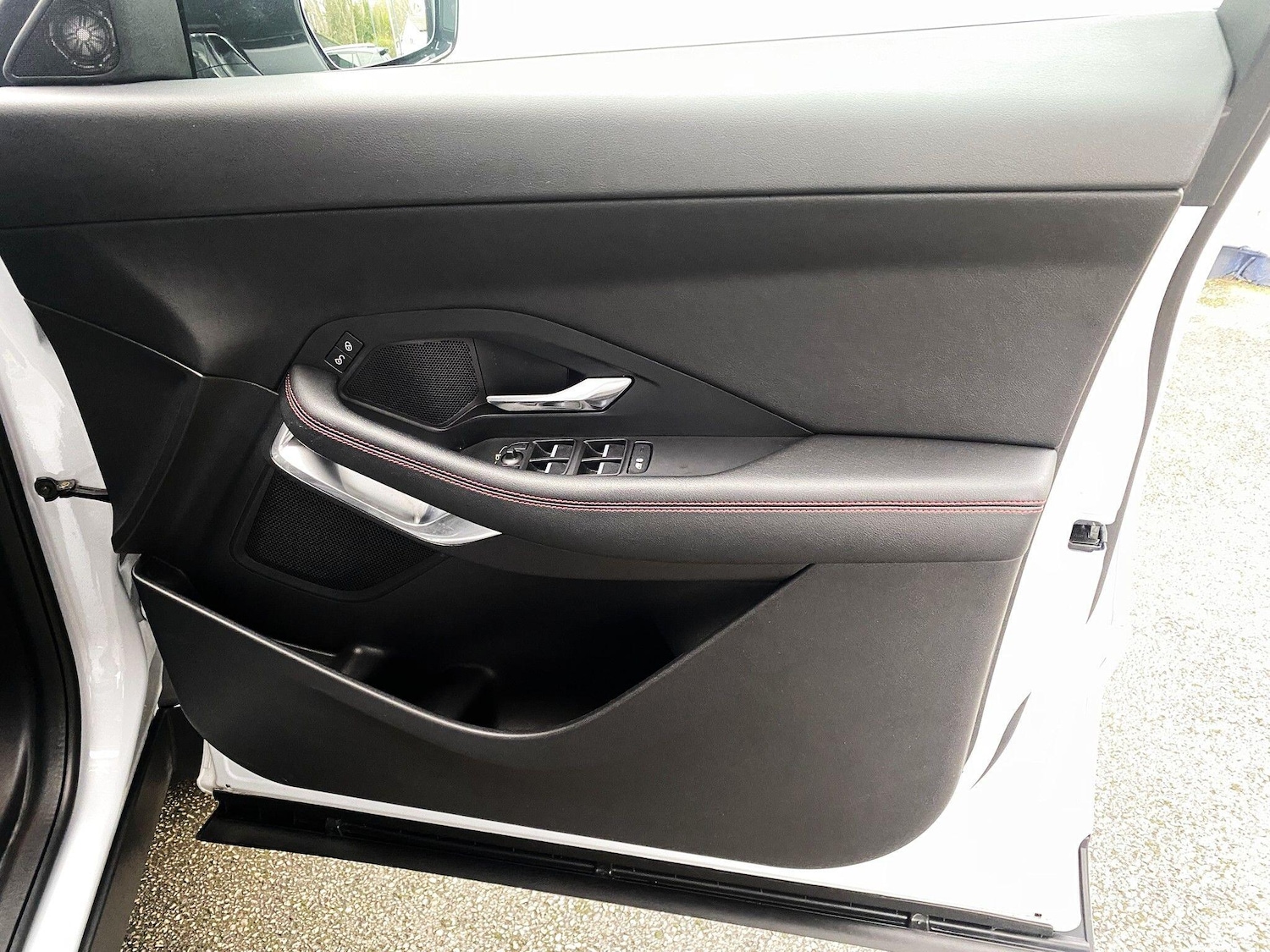 Used Jaguar E-Pace 2020 for sale - 77372645: Photo 38