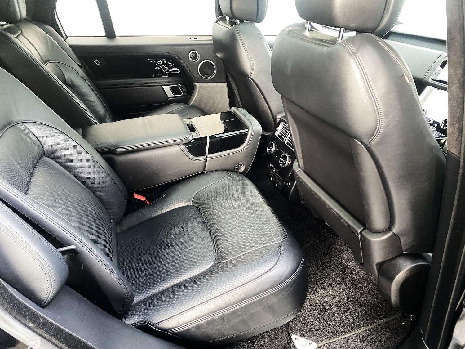 Used Land Rover Range Rover 2018 for sale - 77372646: Photo 8