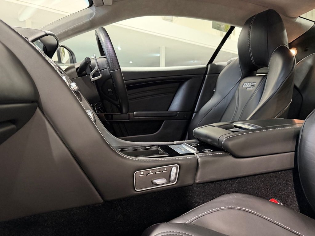 Used Aston Martin DBS 2012 for sale - 76617902: Photo 23
