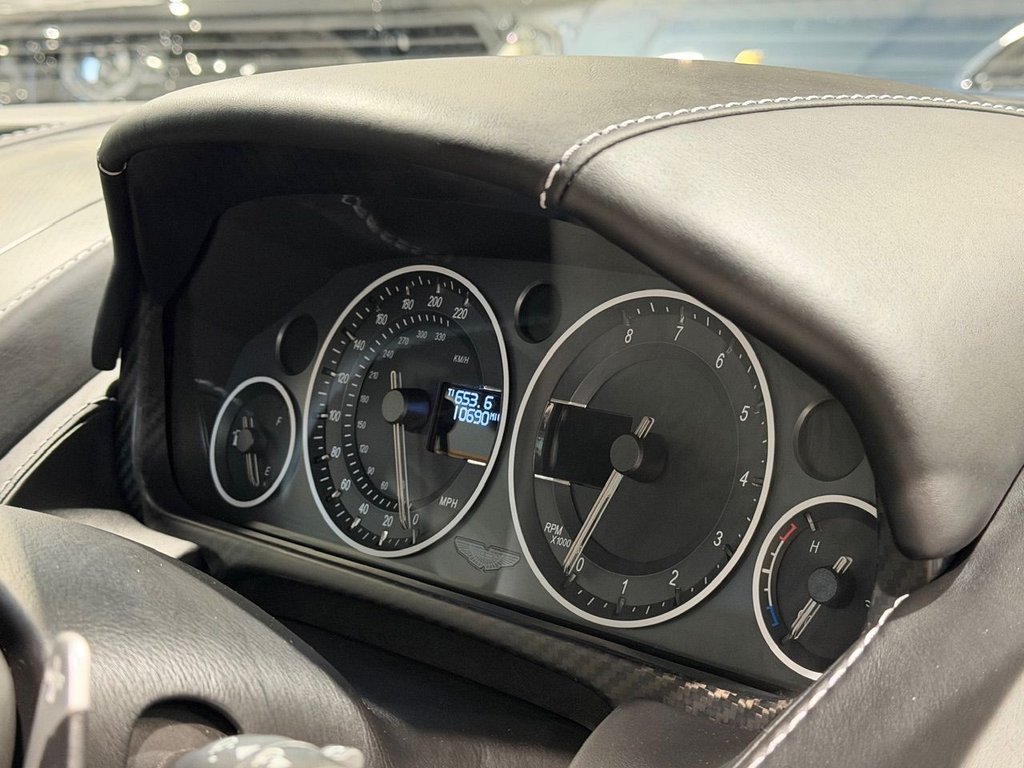 Used Aston Martin DBS 2012 for sale - 76617902: Photo 28