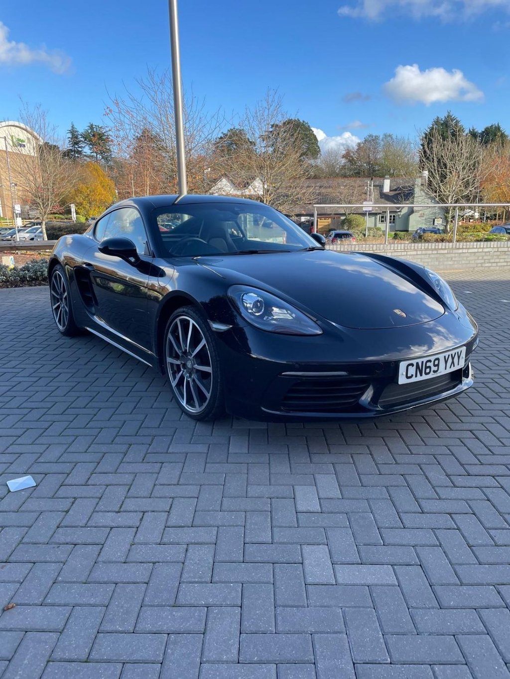 Used Porsche 718 Cayman 2019 for sale - 76642528: Photo 1