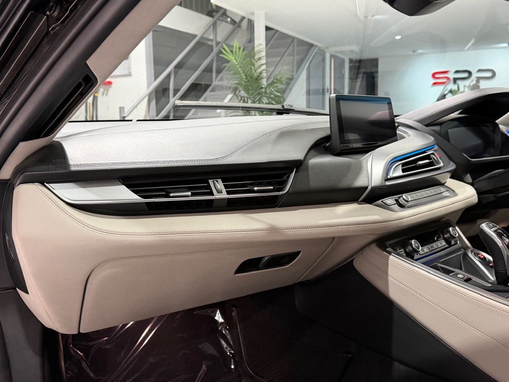 Used BMW i8 2016 for sale - 76698166: Photo 21