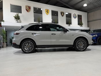 Used Porsche Cayenne 2020 for sale - 79178825: Photo