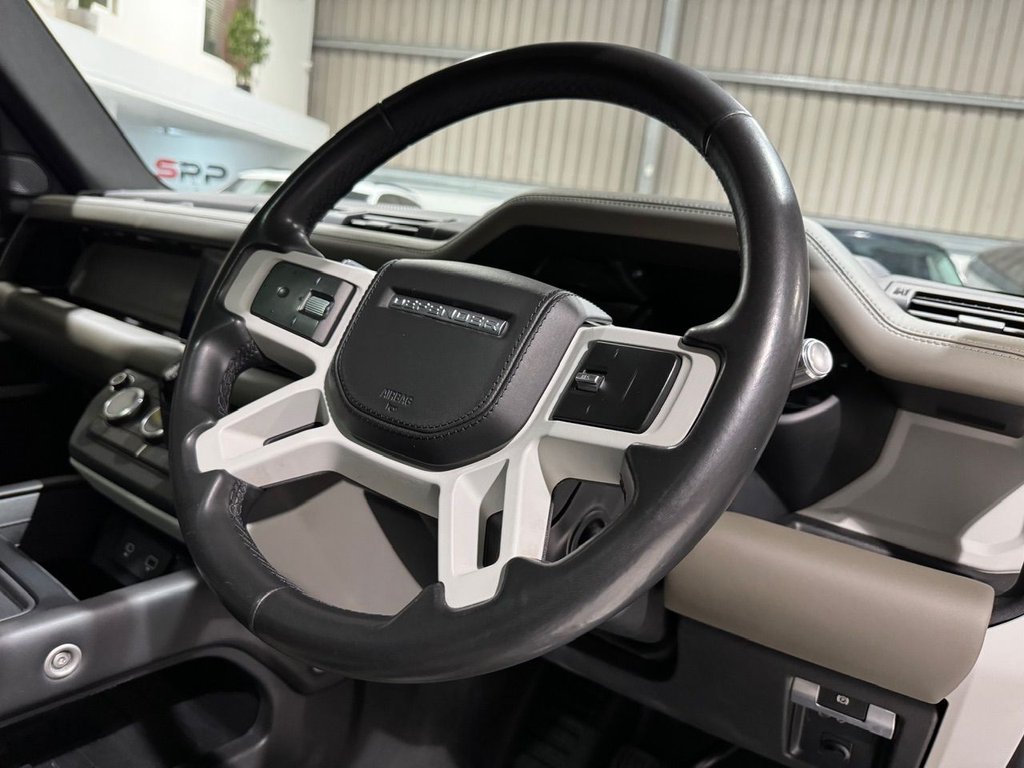 Used Land Rover Defender 2020 for sale - 76536033: Photo 17