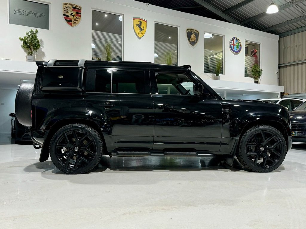 Used Land Rover Defender 2020 for sale - 76536033: Photo 2