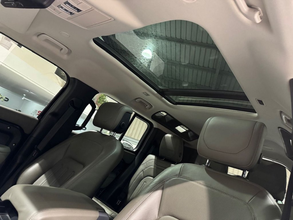 Used Land Rover Defender 2020 for sale - 76536033: Photo 45