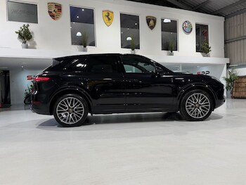 Used Porsche Cayenne 2019 for sale - 78425781: Photo
