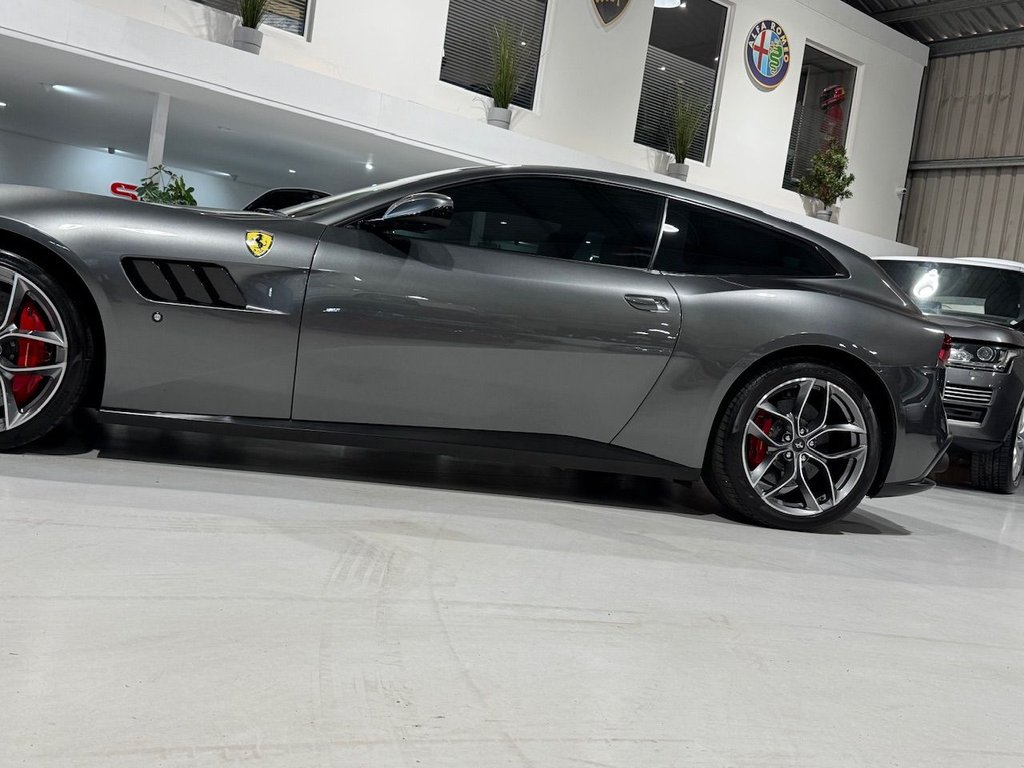 Used Ferrari Roma 2021 for sale - 77592240: Photo 42