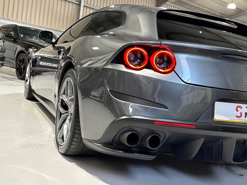Used Ferrari Roma 2021 for sale - 77592240: Photo 8