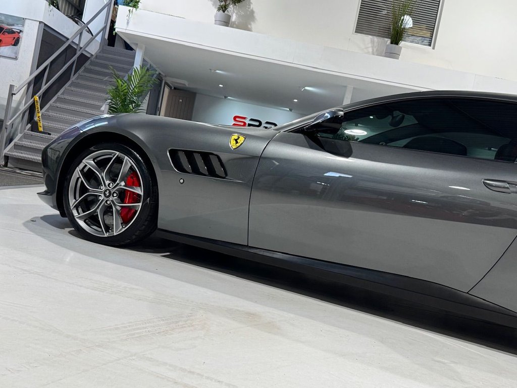 Used Ferrari Roma 2021 for sale - 77592240: Photo 9