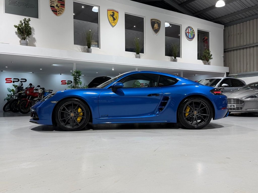 Used Porsche 718 Cayman 2018 for sale - 76386595: Photo 12