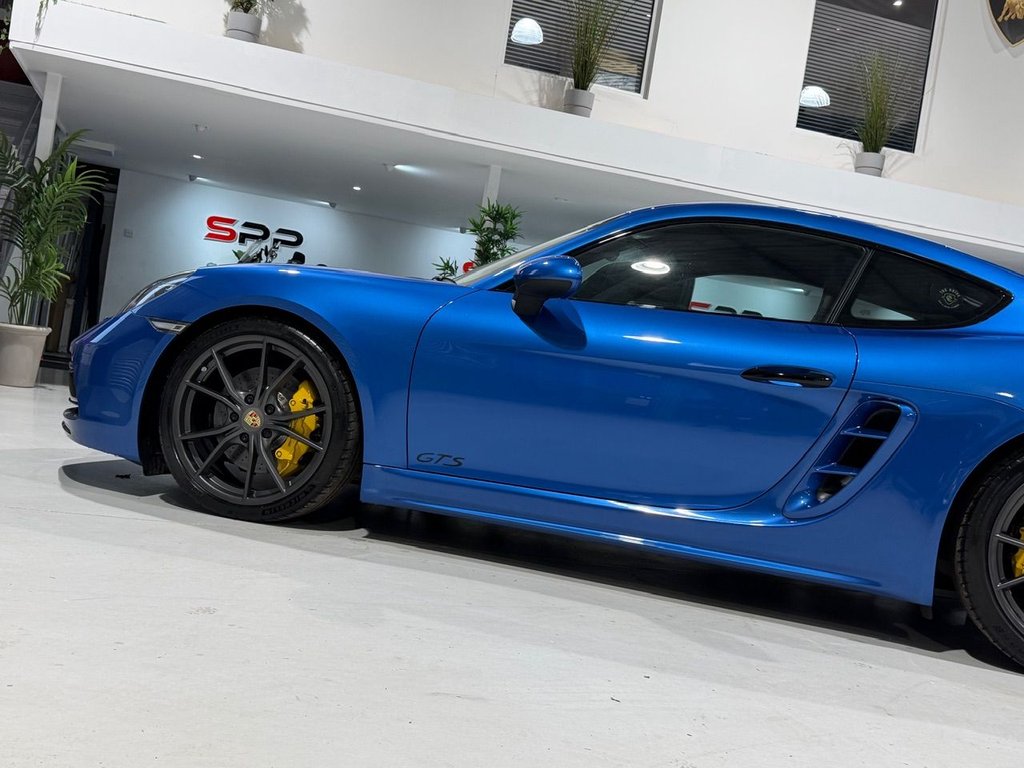 Used Porsche 718 Cayman 2018 for sale - 76386595: Photo 14