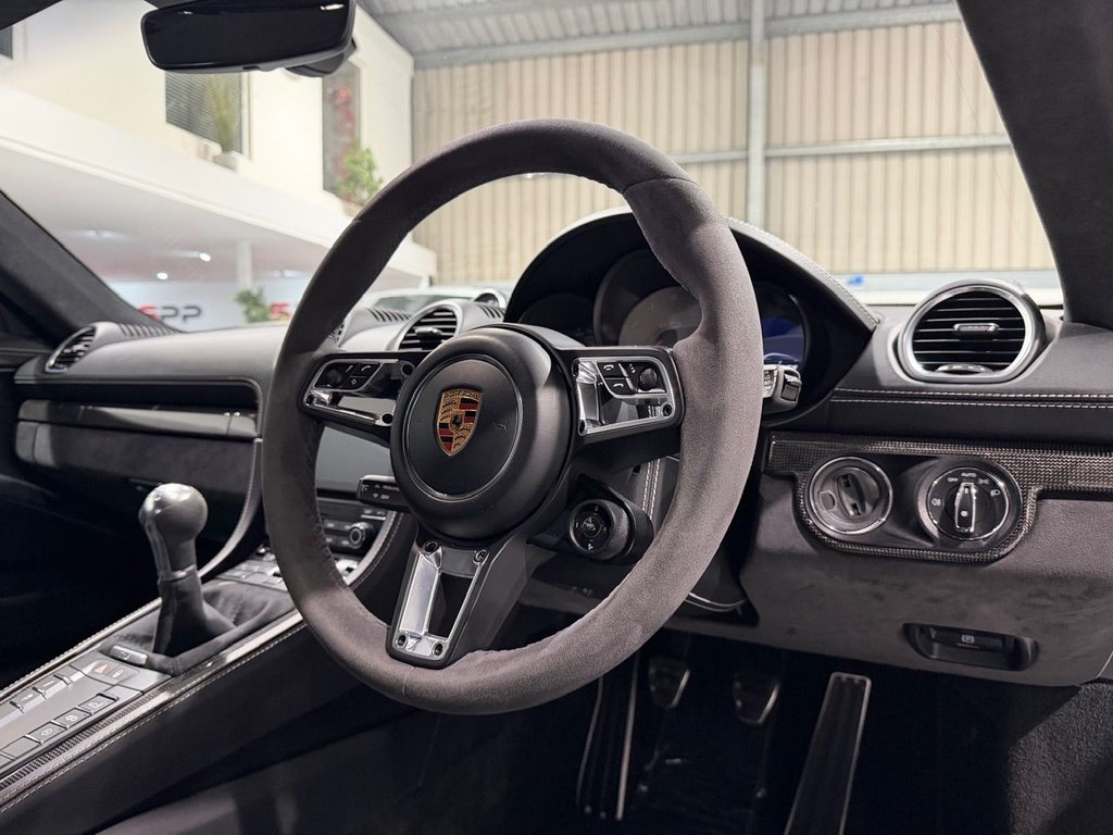 Used Porsche 718 Cayman 2018 for sale - 76386595: Photo 22