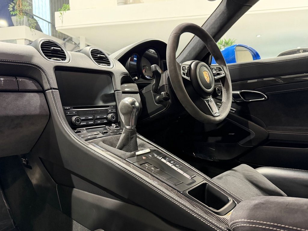 Used Porsche 718 Cayman 2018 for sale - 76386595: Photo 24