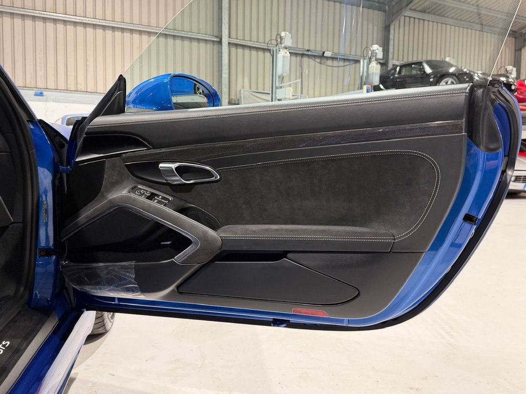 Used Porsche 718 Cayman 2018 for sale - 76386595: Photo 32