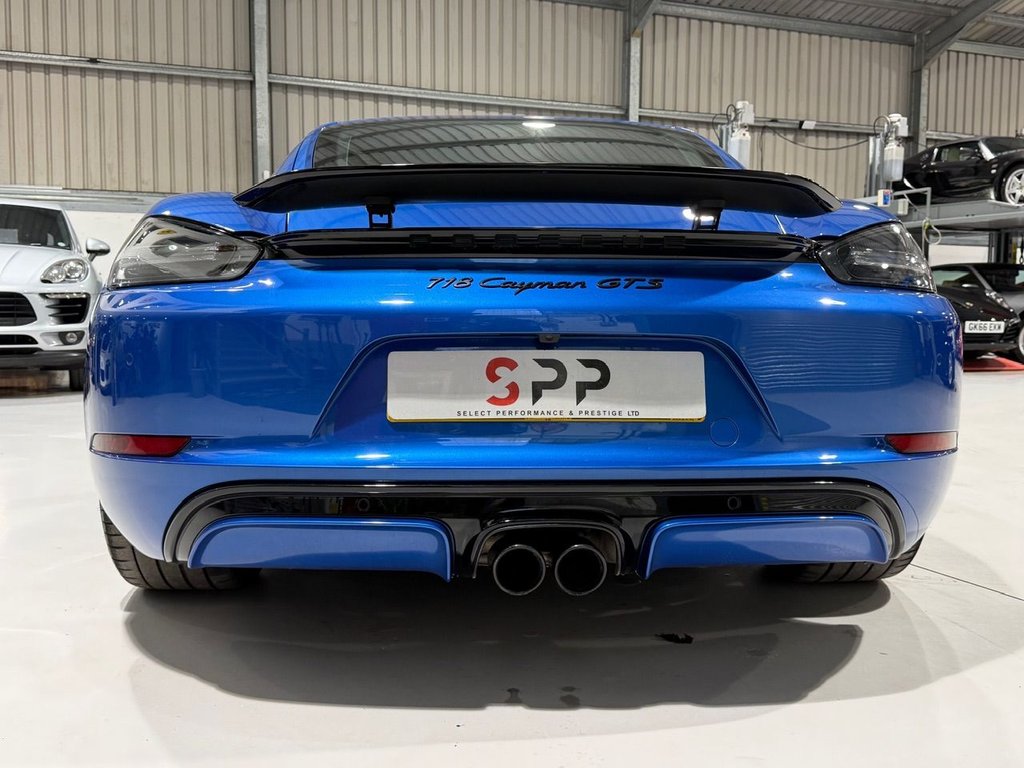 Used Porsche 718 Cayman 2018 for sale - 76386595: Photo 4