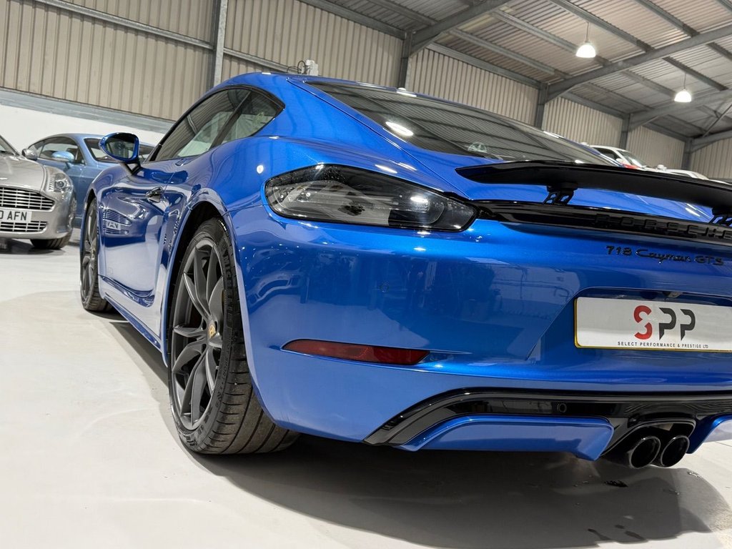 Used Porsche 718 Cayman 2018 for sale - 76386595: Photo 42
