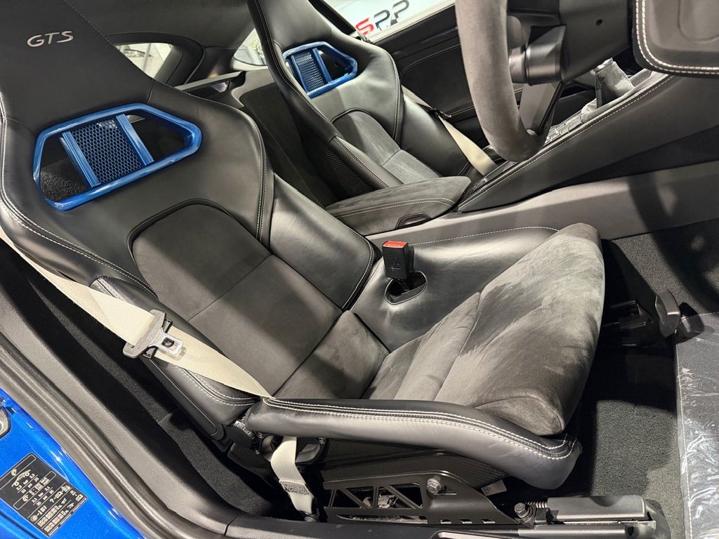 Used Porsche 718 Cayman 2018 for sale - 76386595: Photo 46