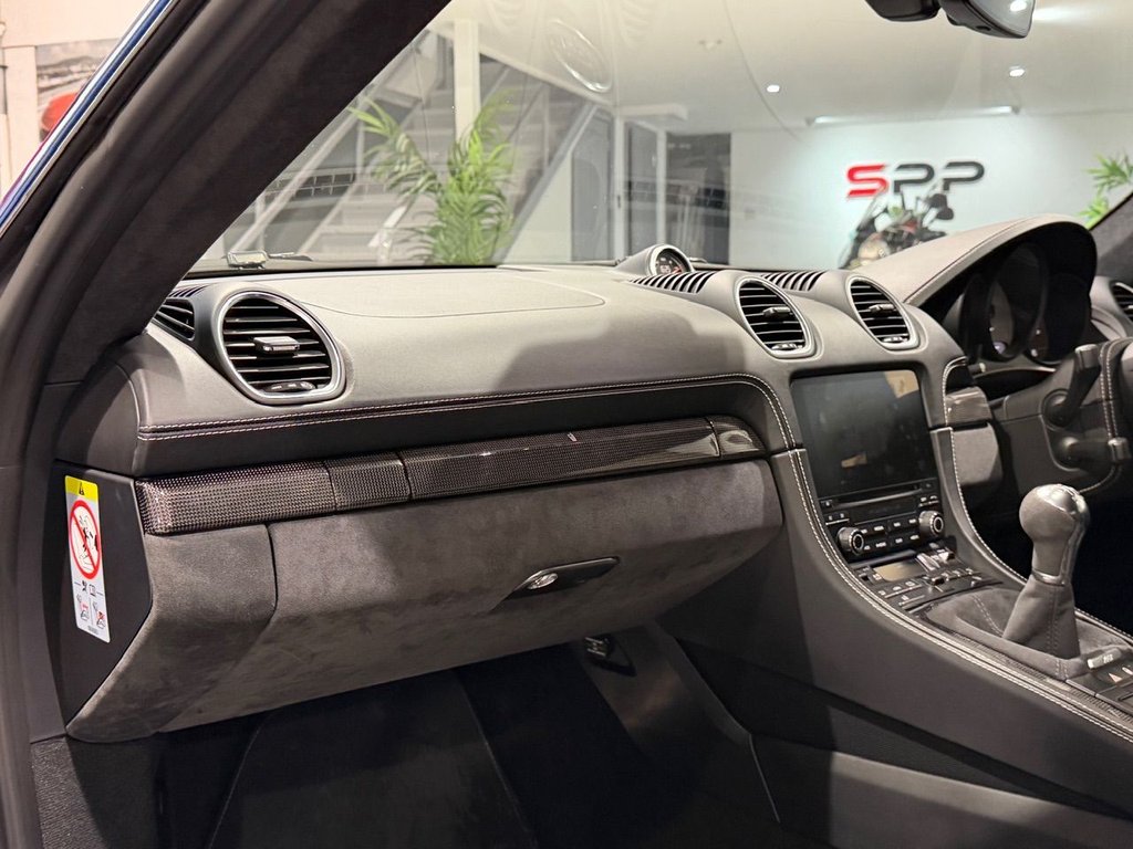 Used Porsche 718 Cayman 2018 for sale - 76386595: Photo 47