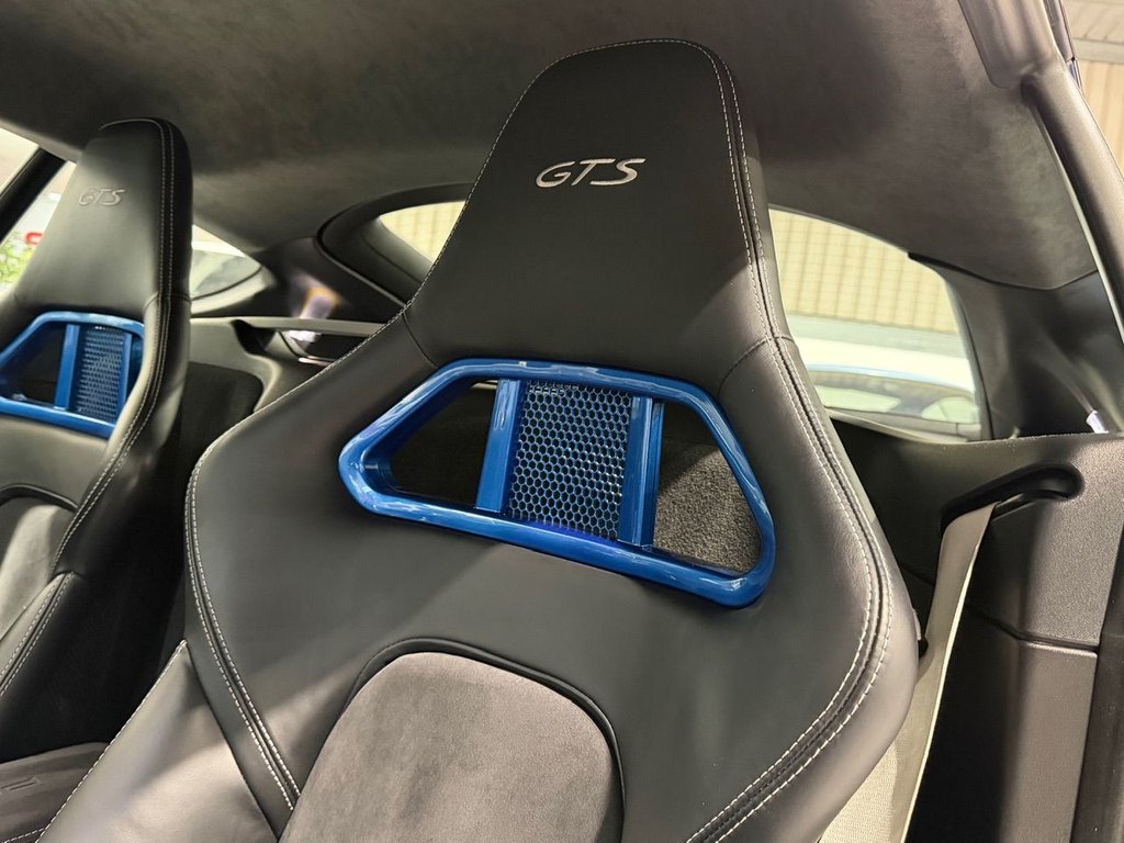 Used Porsche 718 Cayman 2018 for sale - 76386595: Photo 9