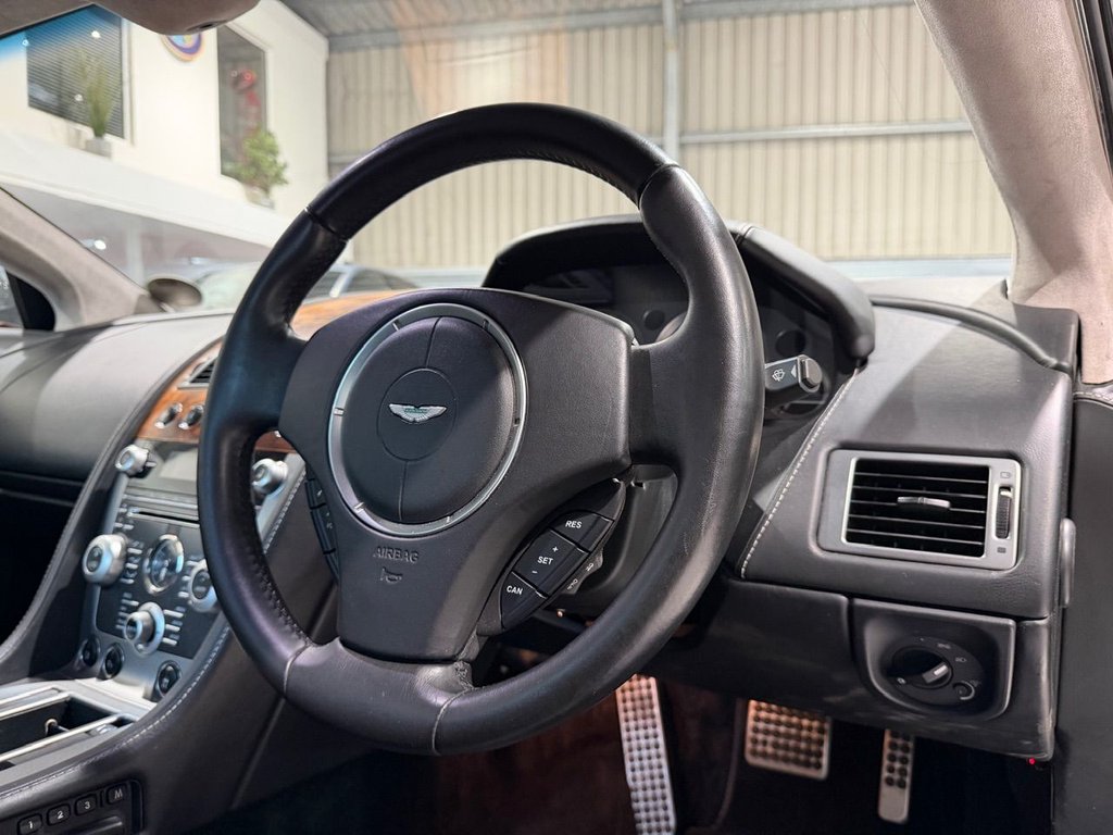 Used Aston Martin DB9 2009 for sale - 76725099: Photo 16