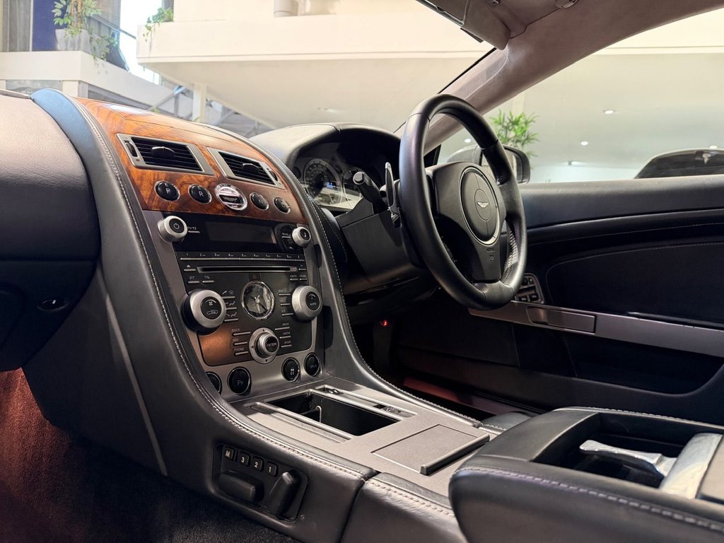 Used Aston Martin DB9 2009 for sale - 76725099: Photo 19