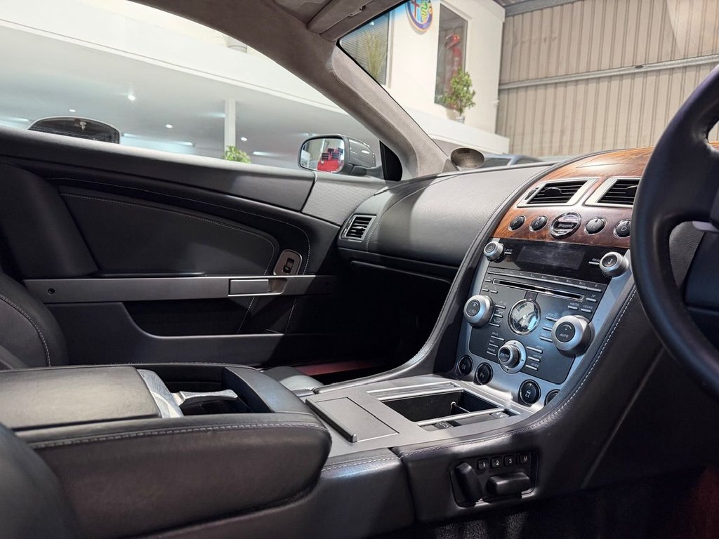 Used Aston Martin DB9 2009 for sale - 76725099: Photo 22