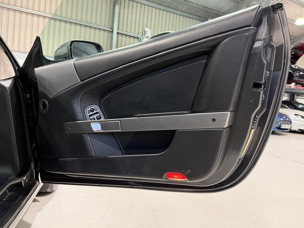 Used Aston Martin DB9 2009 for sale - 76725099: Photo 23