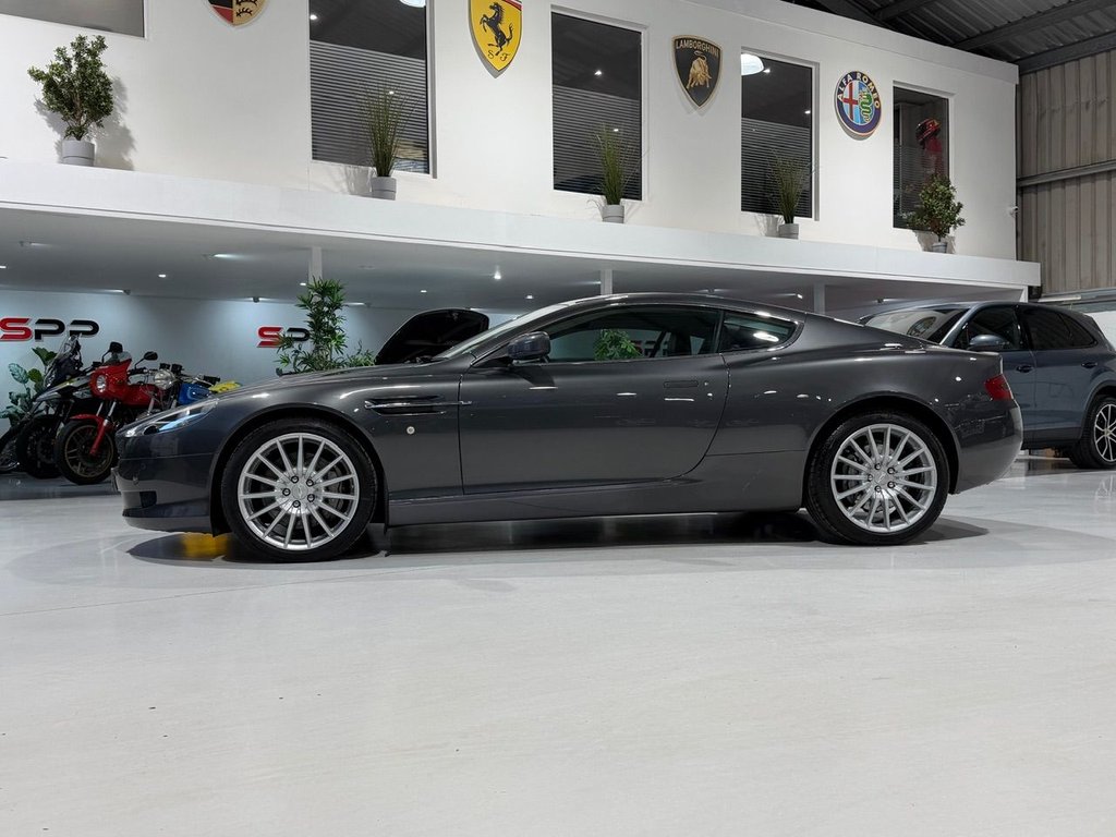Used Aston Martin DB9 2009 for sale - 76725099: Photo 25