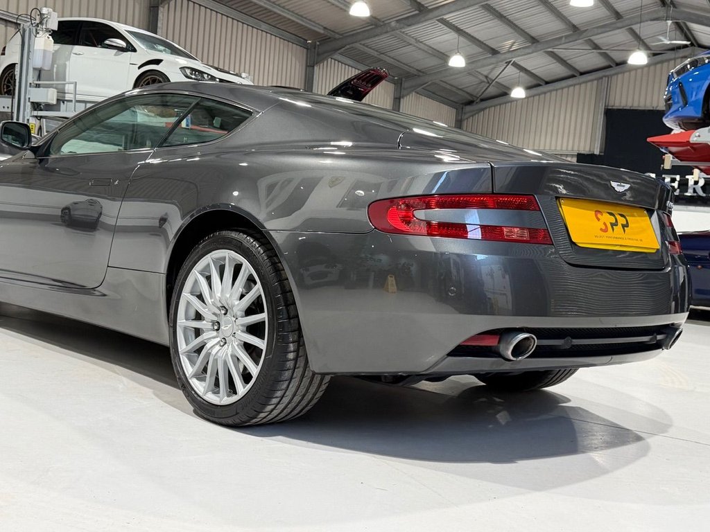 Used Aston Martin DB9 2009 for sale - 76725099: Photo 9