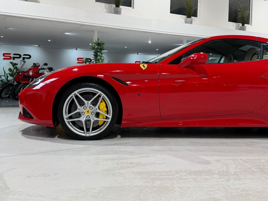 Used Ferrari California 2015 for sale - 78083096: Photo 13