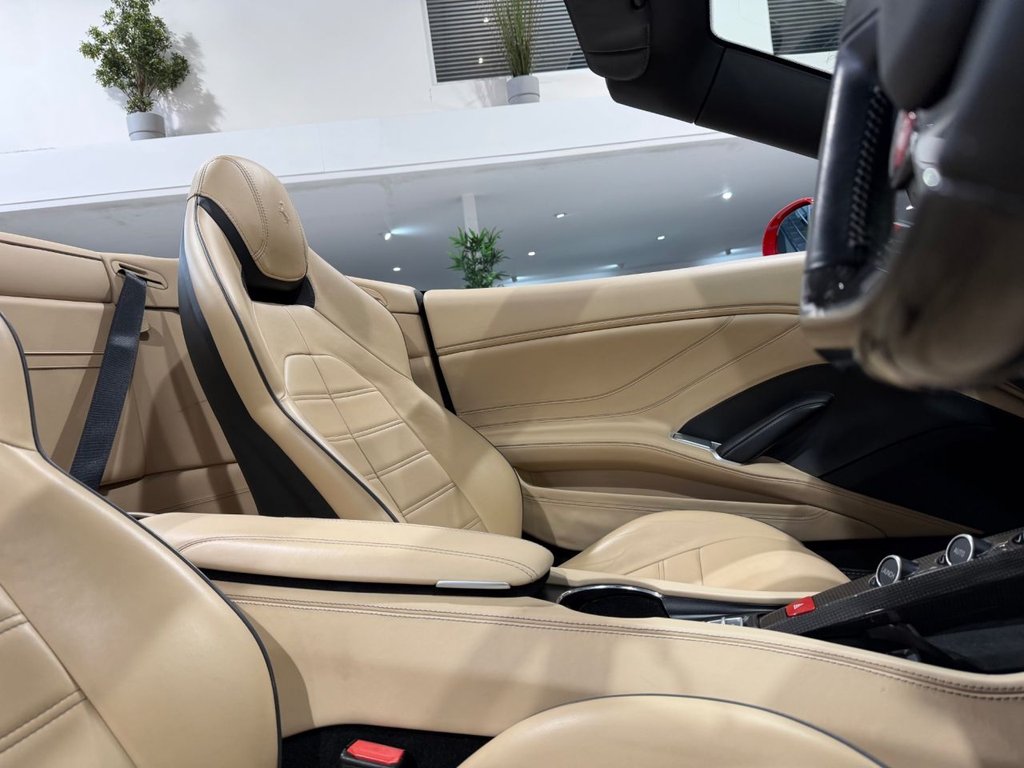 Used Ferrari California 2015 for sale - 78083096: Photo 21