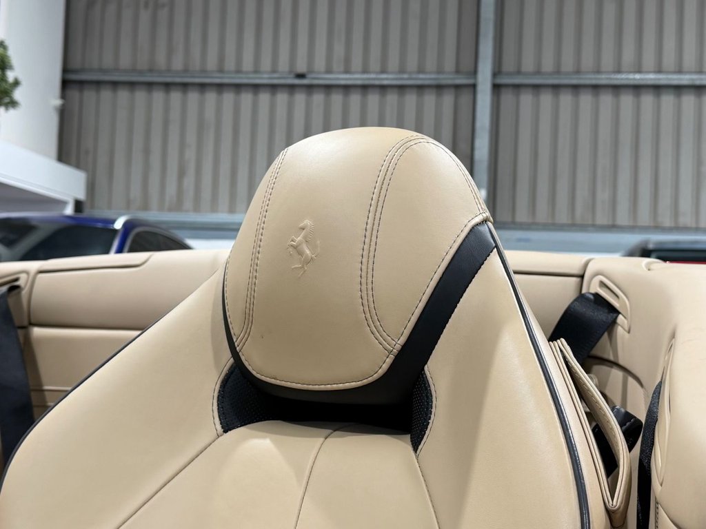 Used Ferrari California 2015 for sale - 78083096: Photo 24
