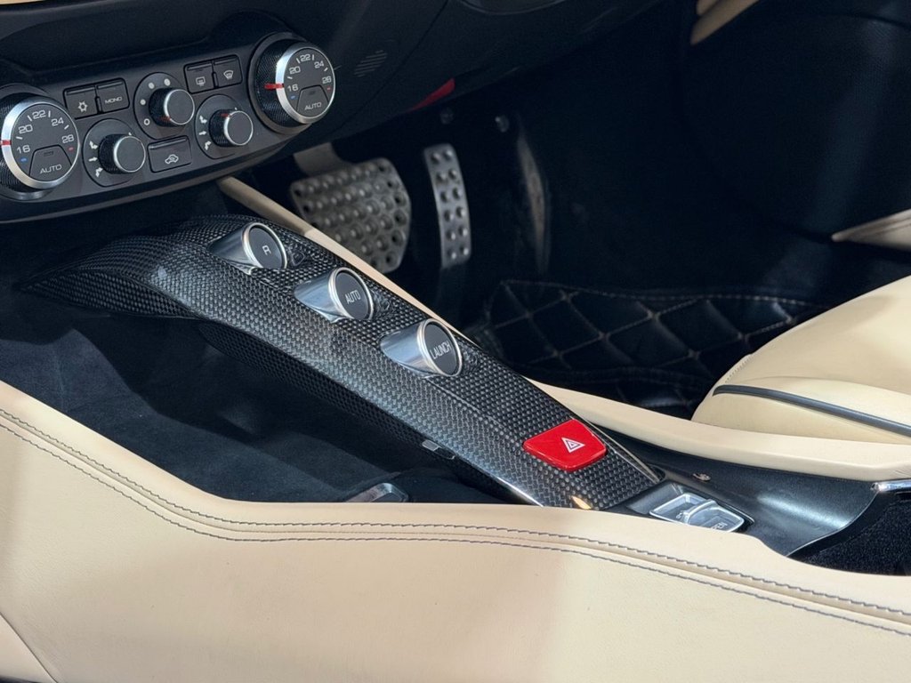 Used Ferrari California 2015 for sale - 78083096: Photo 26