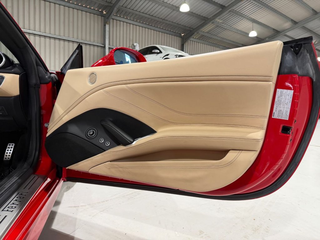 Used Ferrari California 2015 for sale - 78083096: Photo 30