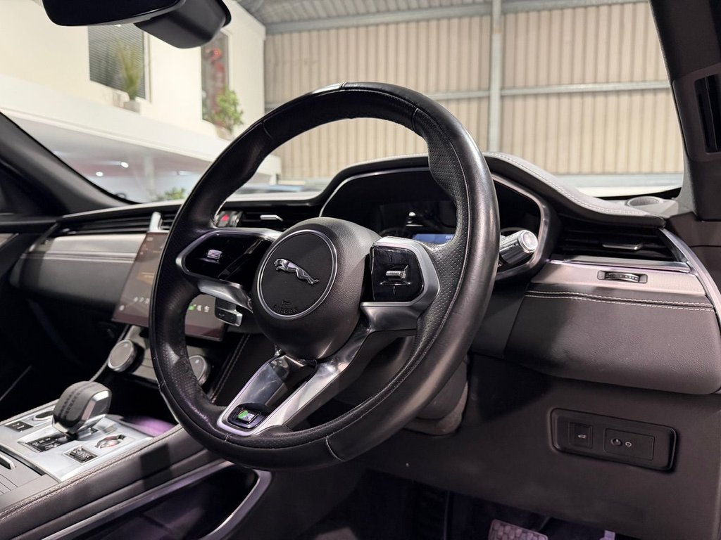 Used Jaguar F-Pace 2022 for sale - 77038089: Photo 13