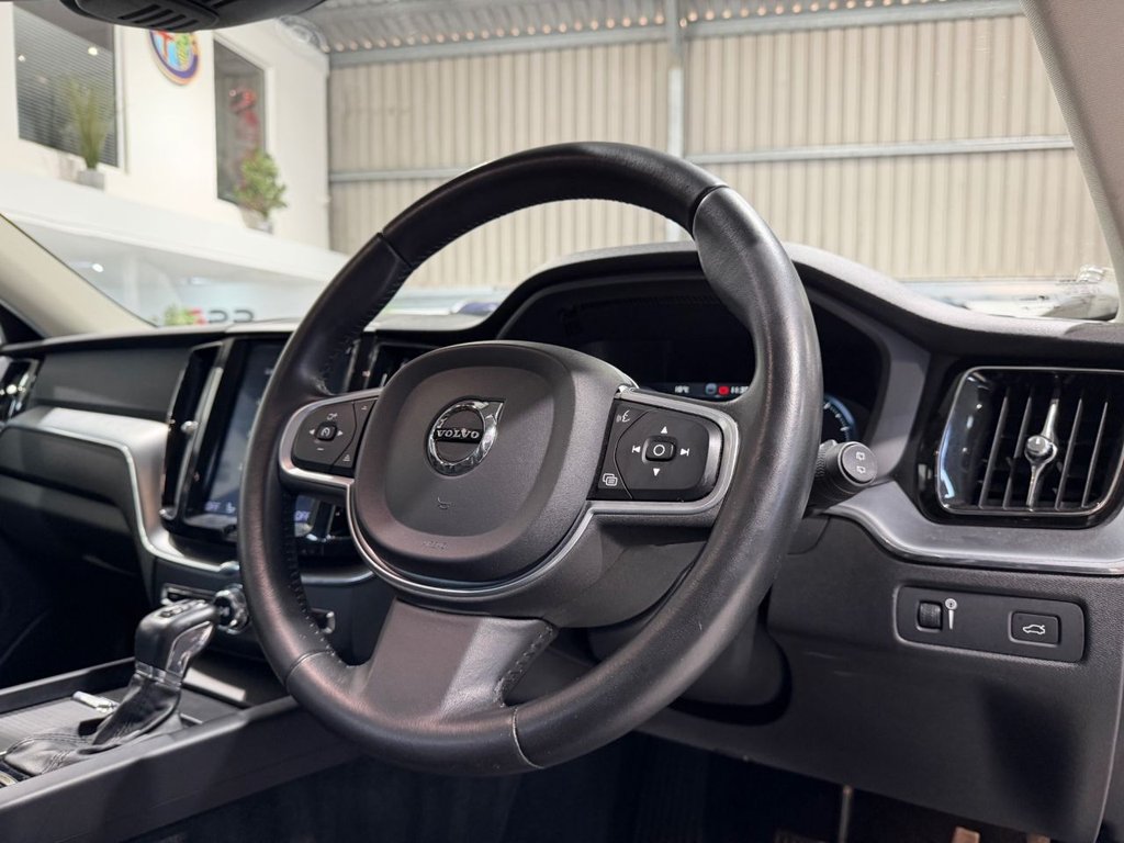 Used Volvo XC60 2018 for sale - 78056427: Photo 14