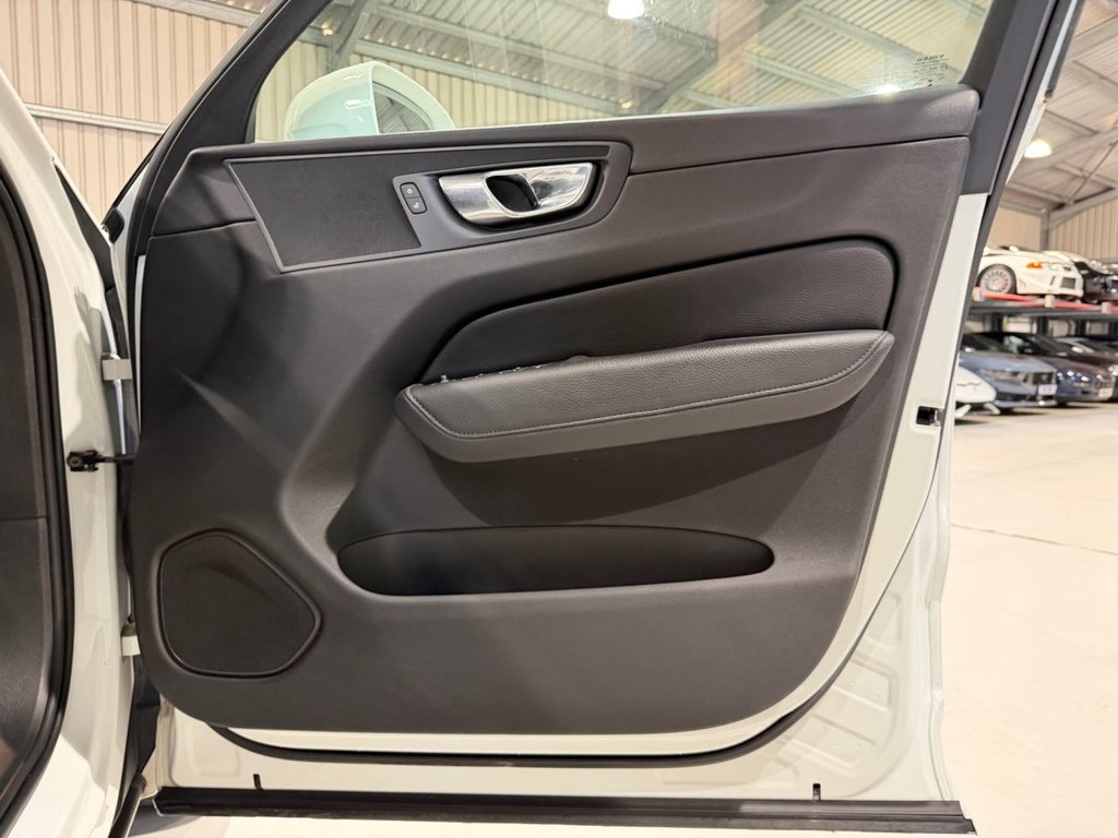 Used Volvo XC60 2018 for sale - 78056427: Photo 22