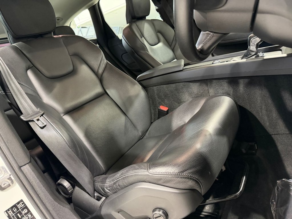 Used Volvo XC60 2018 for sale - 78056427: Photo 36