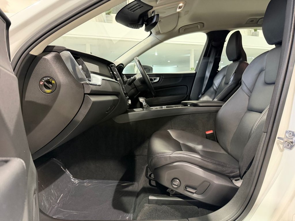 Used Volvo XC60 2018 for sale - 78056427: Photo 42