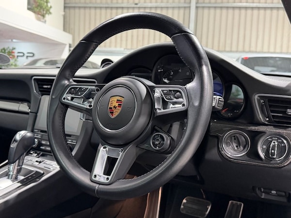 Used Porsche 911 2016 for sale - 76224004: Photo 16