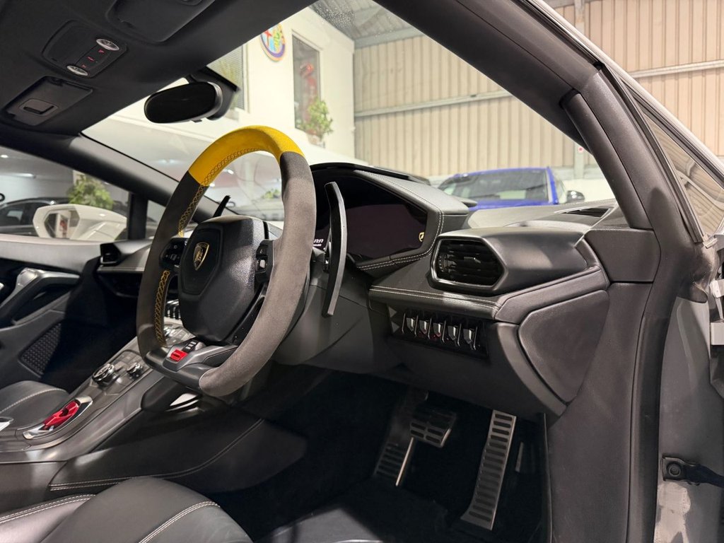 Used Lamborghini Huracan 2014 for sale - 77592247: Photo 43