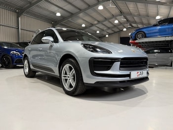 Used Porsche Macan 2023 for sale - 79046033: Photo