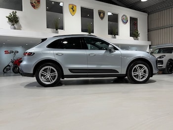 Used Porsche Macan 2023 for sale - 79046033: Photo