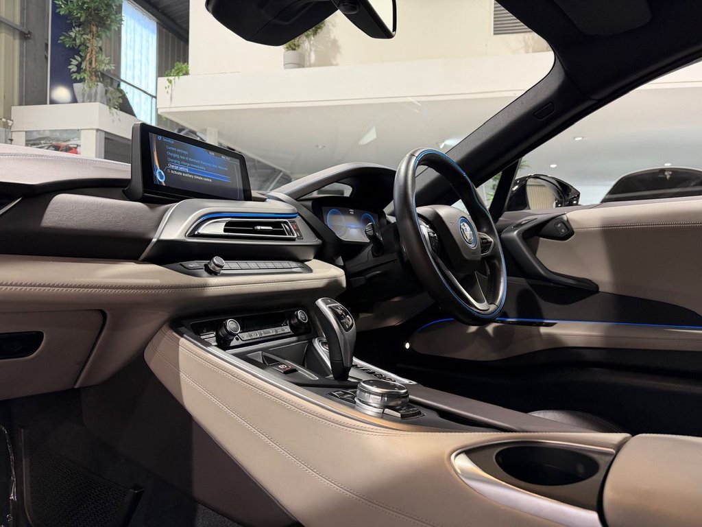 Used BMW i8 2016 for sale - 76333979: Photo 13
