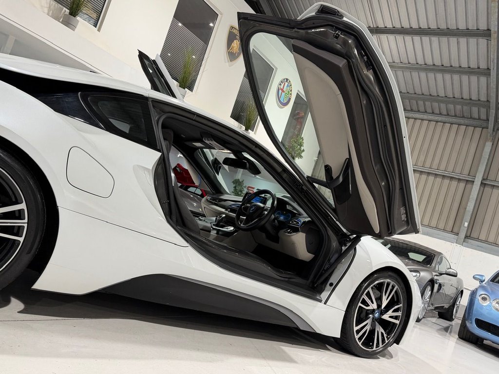 Used BMW i8 2016 for sale - 76333979: Photo 21